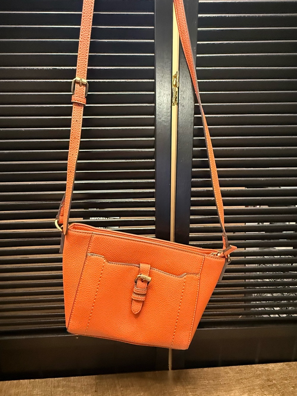 Orange Leather Crossbody Shoulder Bag - Stylish Everyday Carry